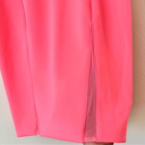 Guess Stretch Scuba Mesh Insert Pencil Skirt. New - Picture 3 of 9